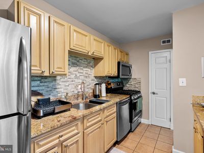 5200 Crossfield Ct #140, Rockville, MD, 20852