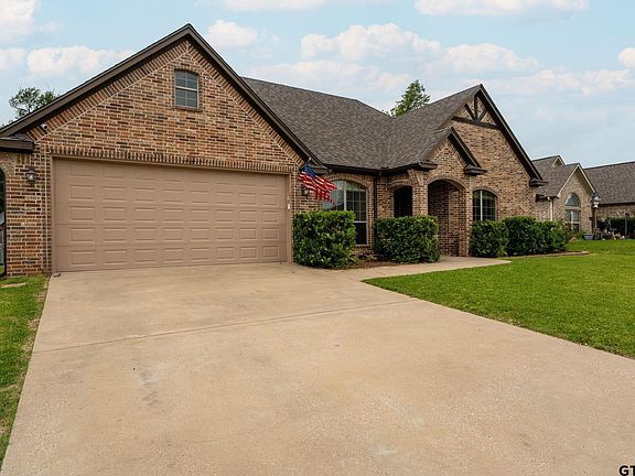 2nd image of 16552 Milwood Pl