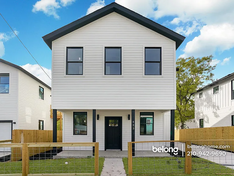 423 N Mesquite St — Photo 1