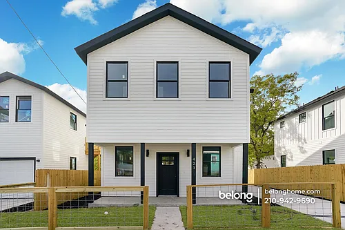 423 N Mesquite St Photo 1