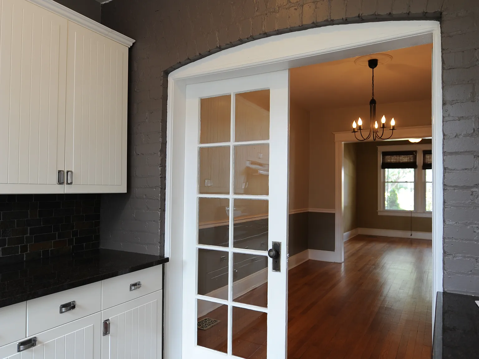 1 bed, 2.5 bath, $1,050 — Photo 2