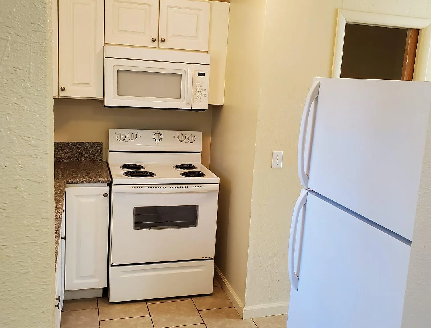 2 bed, 1.5 bath, $1,500 — Photo 4