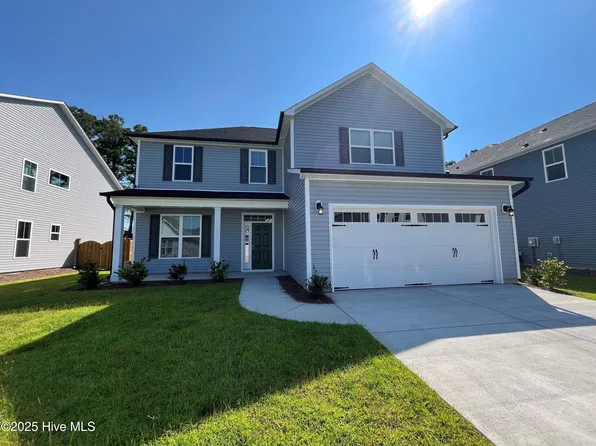 810 Red Sky Drive NE, Leland, NC 28479