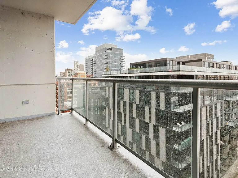123 S Green St #1009B — Photo 14