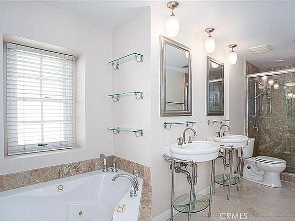 3rd image of 5934 E Calle Principia