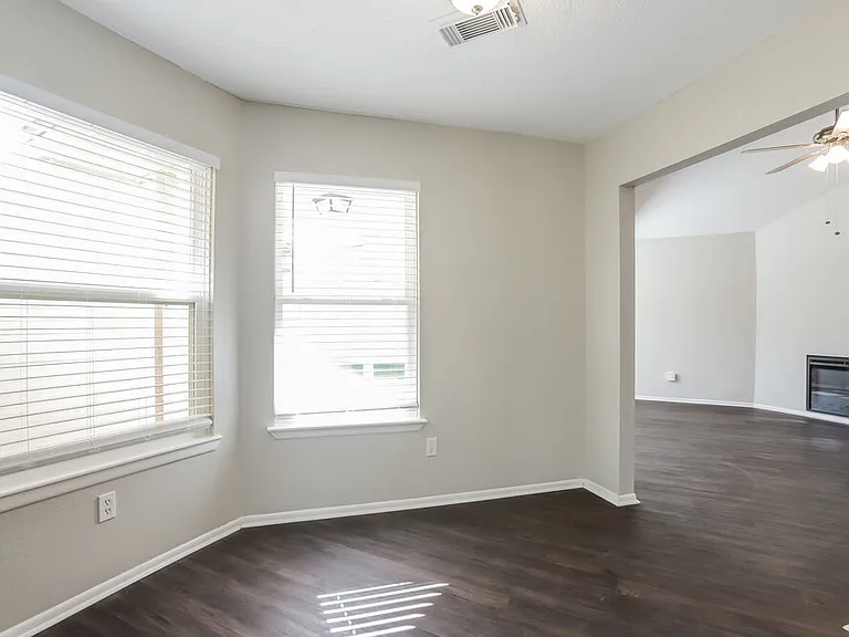 10318 Bushy Creek Dr — Photo 6