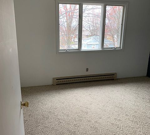 5th image of 920 Jefferson St #10501407