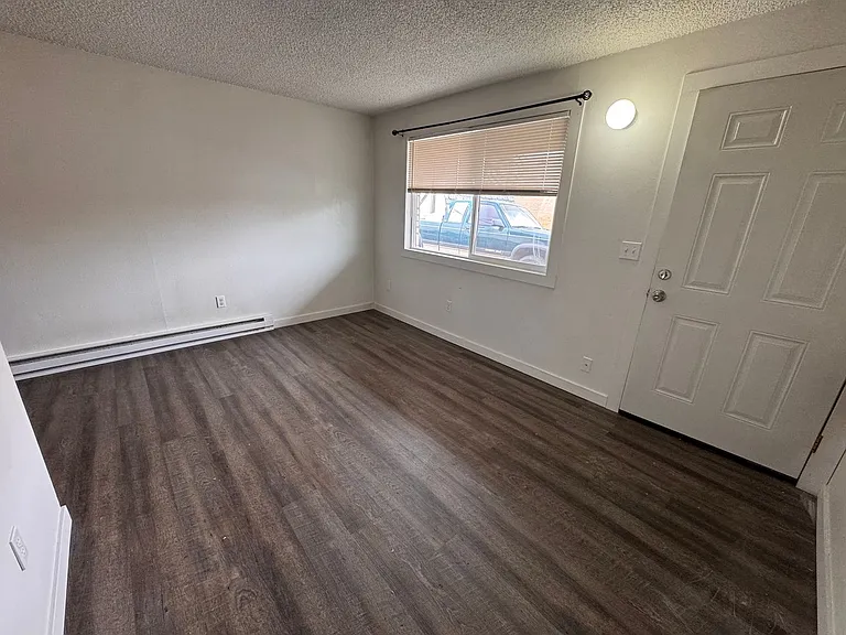 6029 North Mayfair Street — Photo 4