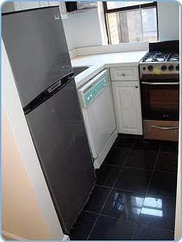 4th image of 510 E 88th St APT 4D