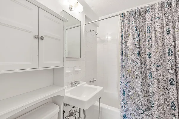 Sold by Sotheby's International Realty | media 5