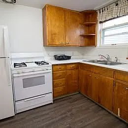 101 N Duluth Ave