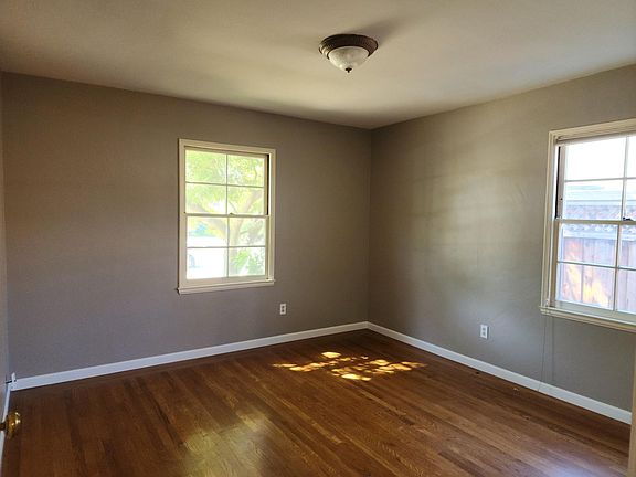 Back bedroom