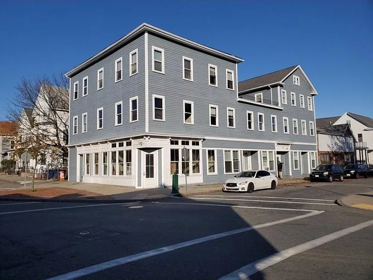 141 Grinnell St #7B — Photo 4