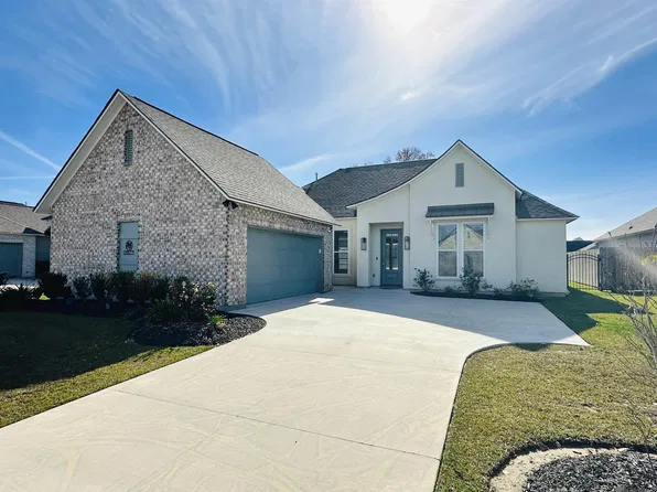 39177 High Creek Dr, Gonzales, LA 70737