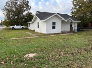 600 Elm St, Sanger, TX 76266