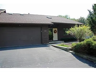 7582 Heather Cir photo 1