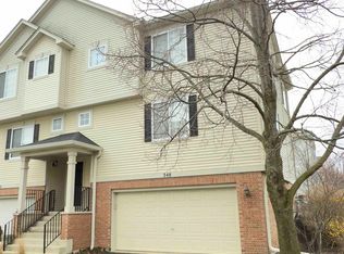 348 Evergreen Cir, Gilberts, IL 60136