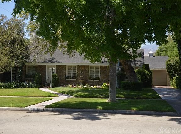 2nd image of 376 Marshall Blvd
