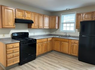 32 Cherry St FLOOR 2, Pawtucket, RI 02860