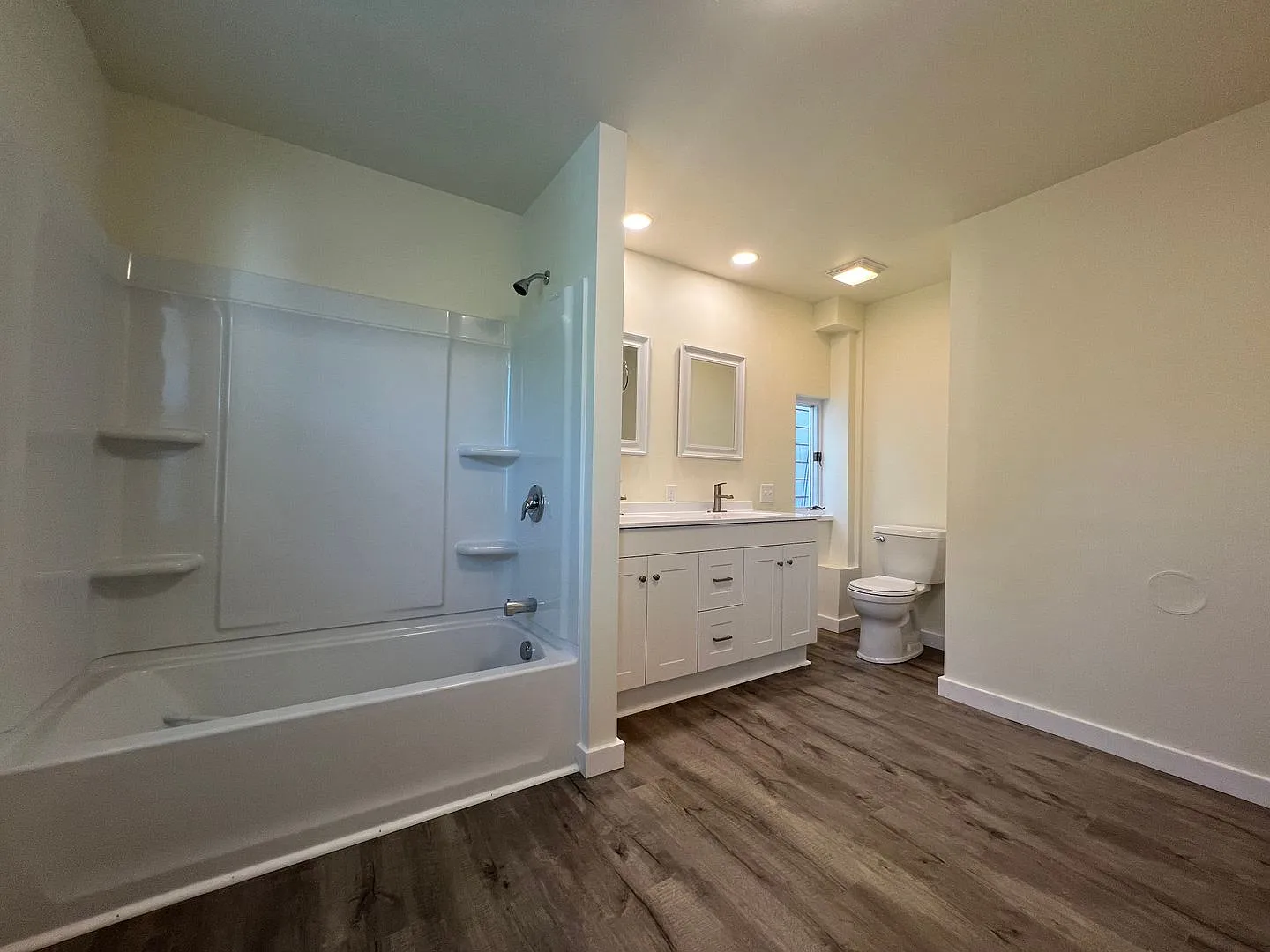 Now showing this updated 3BR 1.5 bath house! — Photo 3