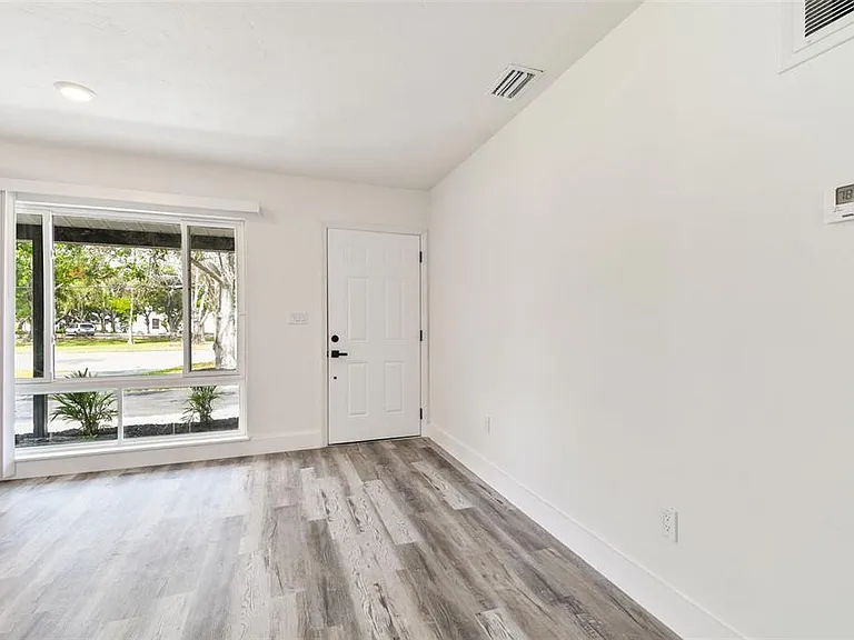 4461 Shore Acres Blvd NE — Photo 6
