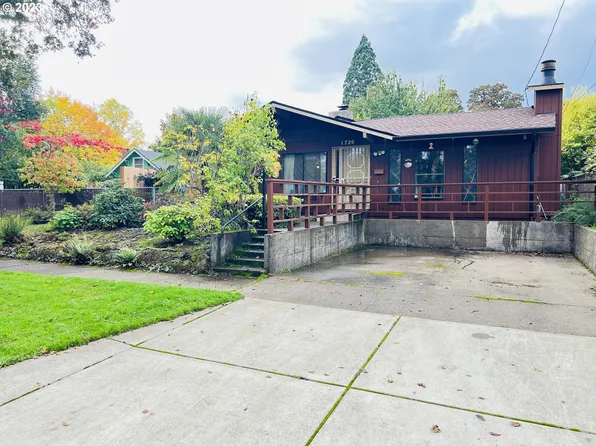 1726 Douglas St, Forest Grove, OR 97116
