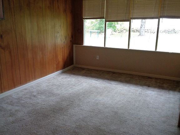 5th image of 705 Minnesota Ave Unit B