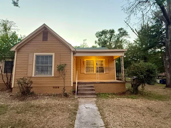1201 Cole Dr, Longview, TX 75602