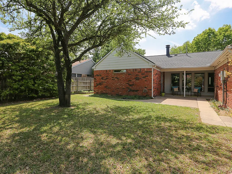 212 Aspenway Dr — Photo 17