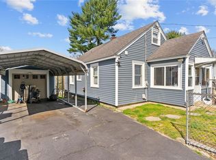 33 Martin St, Coventry, RI 02816