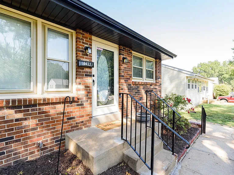 4423 Vance Ave — Photo 40