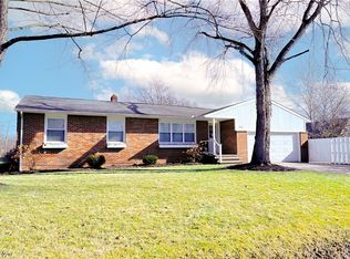 9829 Dupont Dr, Columbia Station, OH 44028