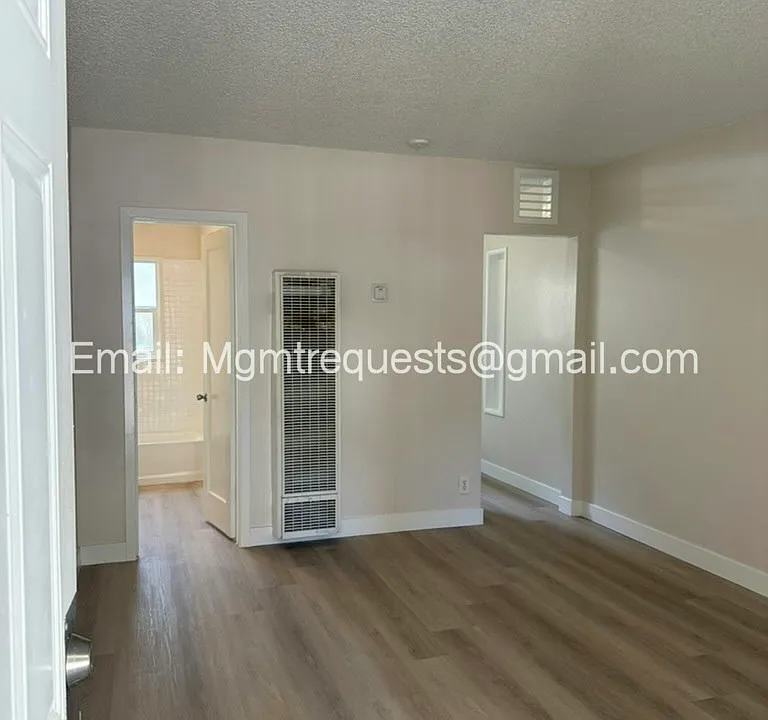 3848 Locust St #3850