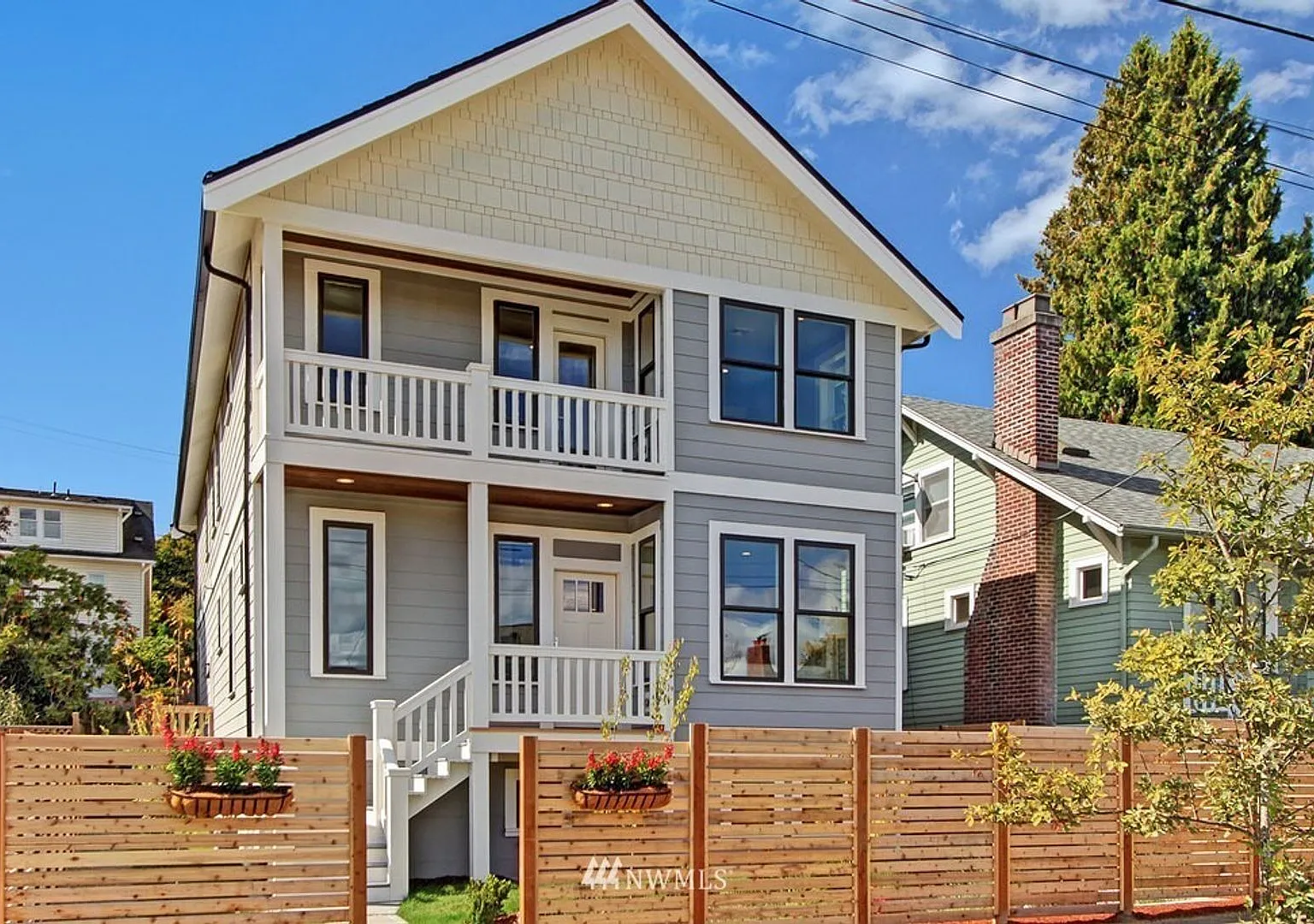 Spacious 5BR 3.5BA Home in Ravenna Garage, Fenced Yard, A/C — Photo 1