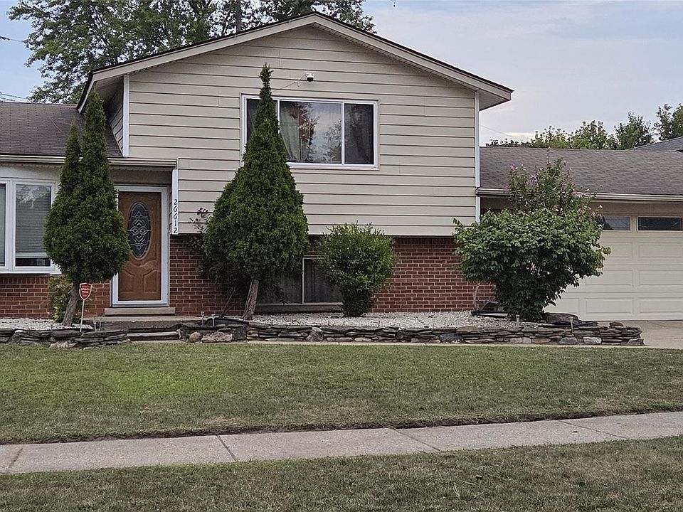 1st image of 26612 Karen Ave