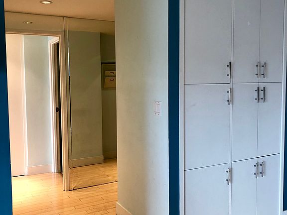 3rd image of 1155 N La Cienega Blvd APT 704