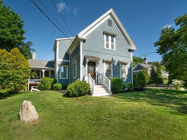 489 Center St, Hanover, MA 02339