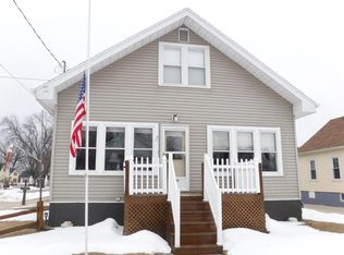 2001 25th St, Two Rivers, WI 54241