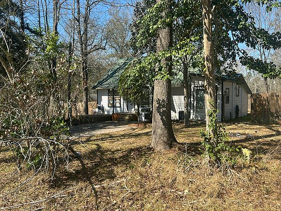 2nd image of 25725 Dogwood Ln