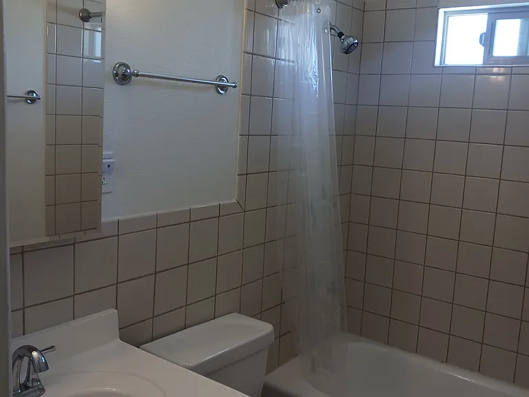 Tiled bath