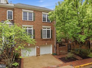 2323 Sawtooth Oak Ct, Vienna, VA 22182