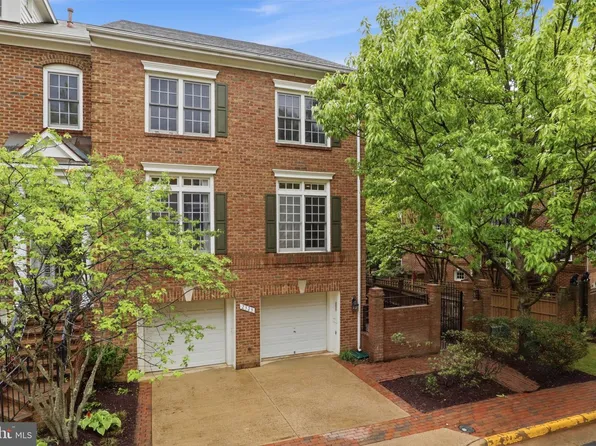 2323 Sawtooth Oak Ct, Vienna, VA 22182