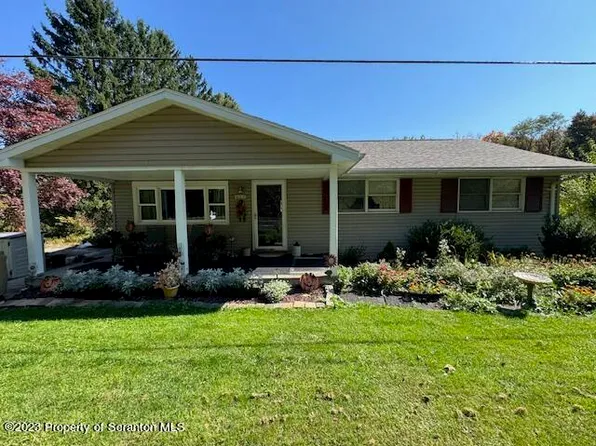 434 Chapman Lake Rd, Scott Township, PA 18433