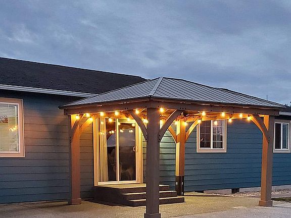 Lighted pergola 