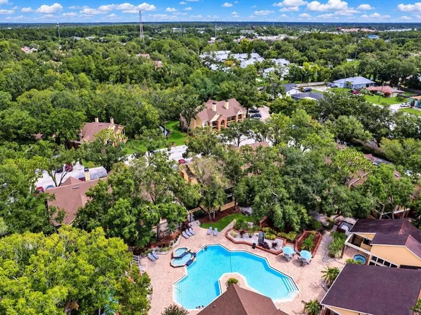 8647 Mallard Reserve Dr, Tampa, FL