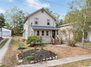 38 Walnut Ct, Mogadore, OH 44260