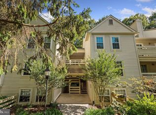 2233 Lovedale Ln #402A, Reston, VA 20191