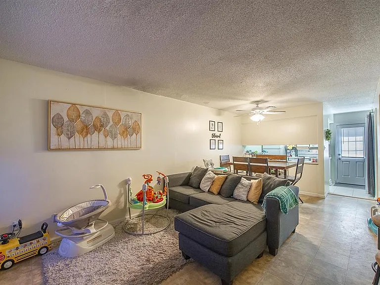 2309 Green Timbers Trl #B — Photo 11