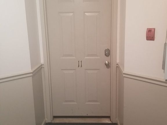 2nd image of 5411 Birch Cir