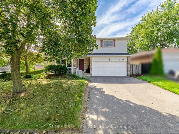 3206 Valmarie Ave, Mississauga, ON L5C 2A5